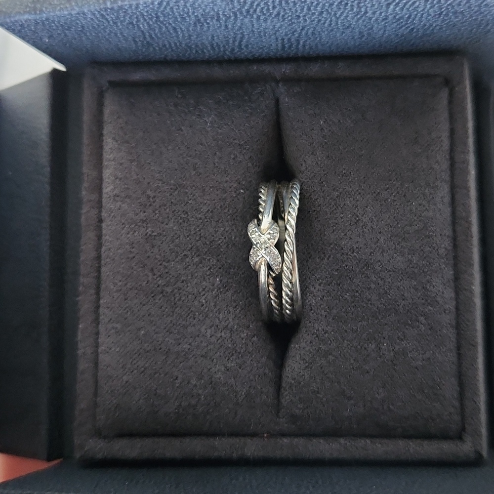 David Yurman X Crossover Ring With Diamonds - Picture 4 of 7